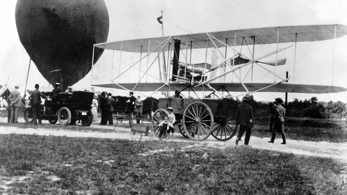 🛩 Havacılık Tarihi: Gökyüzüne Açılan Yol